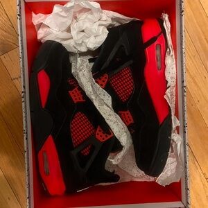 Jordan 4 Red Thunder